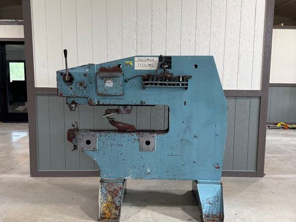 Pullmax P21N Nibbler for sale at Quinn Bros Industries